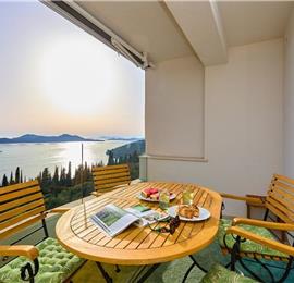 2 bedroom villa with pool, Orasac near Dubrovnik, sleeps 4